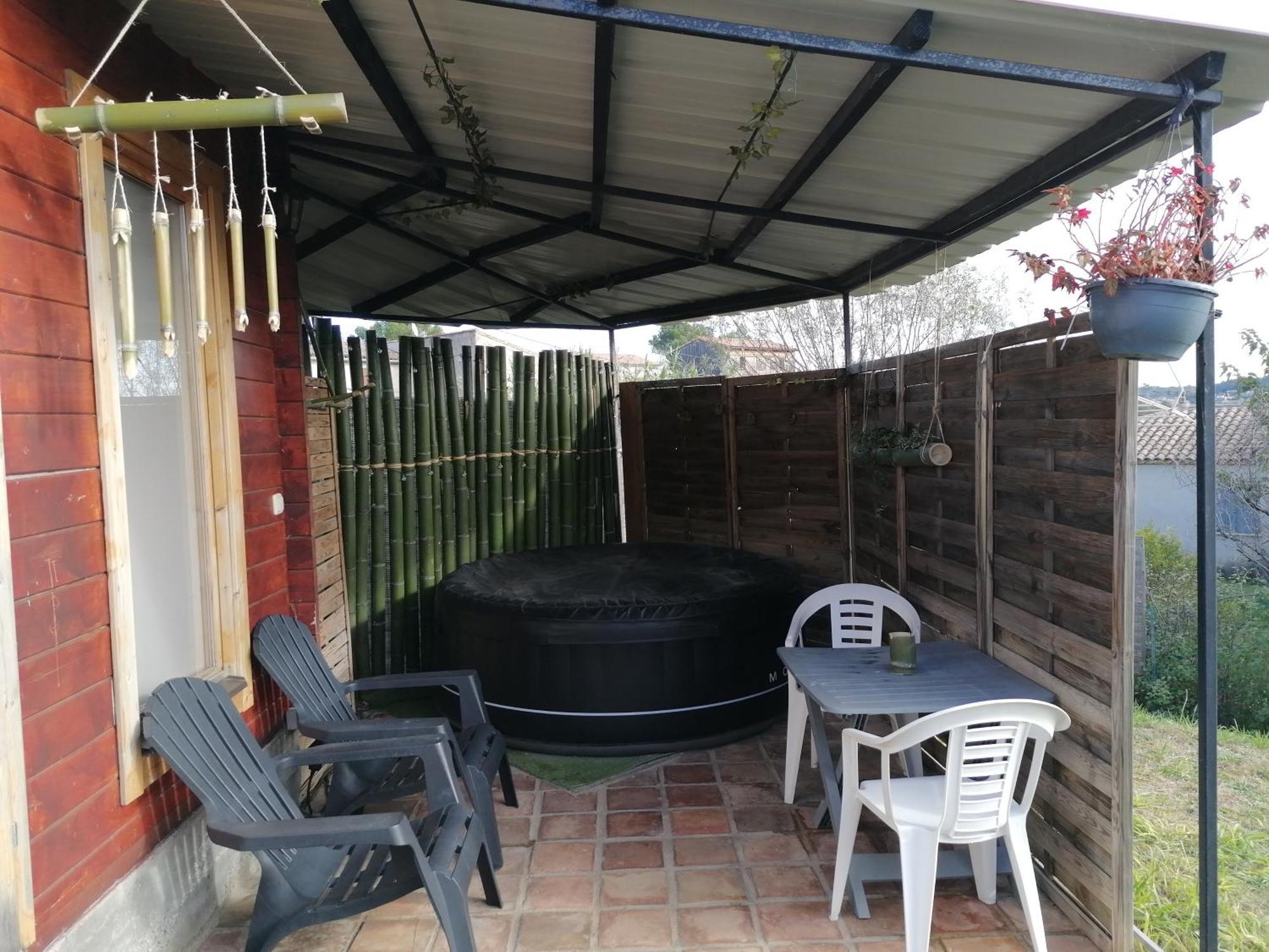 Charmant Chalet pour 2 personnes SPA privé Massillargues-Attuech Extérieur photo